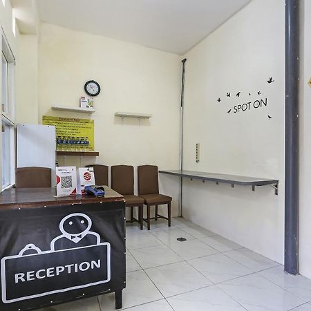 Spot On 90780 Gang Tengah Homestay Syariah Semarang Eksteriør bilde