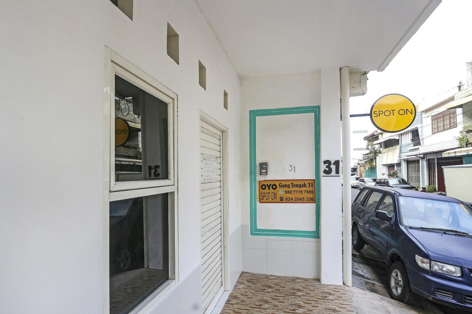 Spot On 90780 Gang Tengah Homestay Syariah Semarang Eksteriør bilde