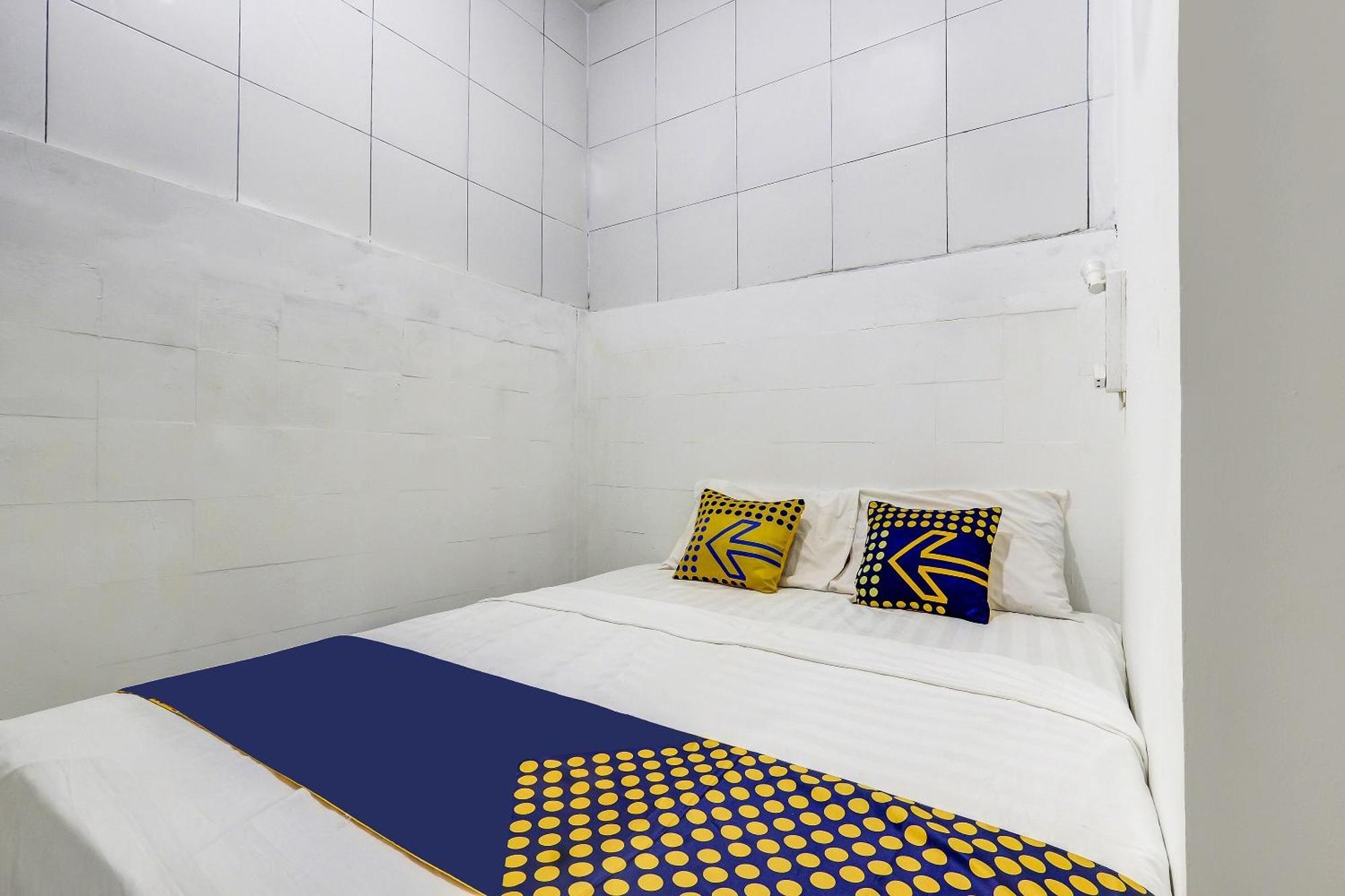 Spot On 90780 Gang Tengah Homestay Syariah Semarang Eksteriør bilde